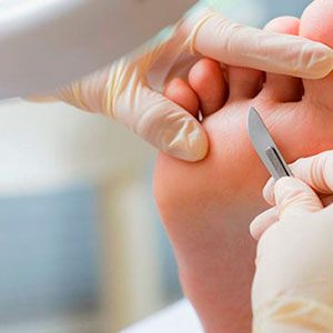 Gezichtsbehandeling in een schoonheidssalon